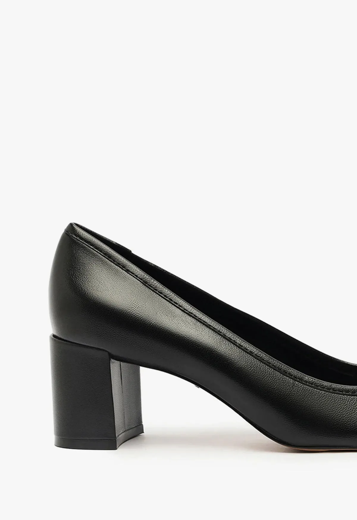 Arissa Block Leather Pump