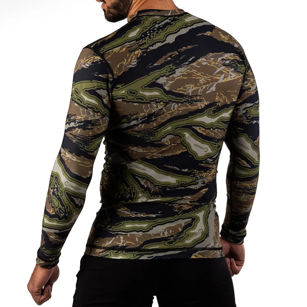 SUBMISSION HUNTER - LS COMPRESSION FIT RASHGUARD