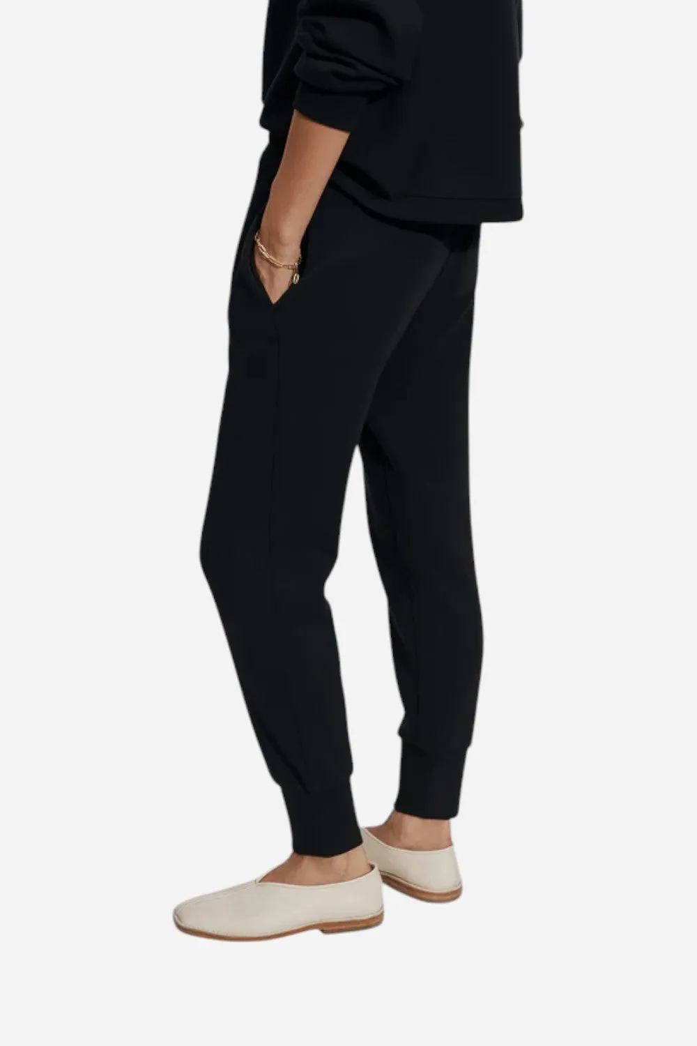 Varley Slim Cuff Pant 25 in Black